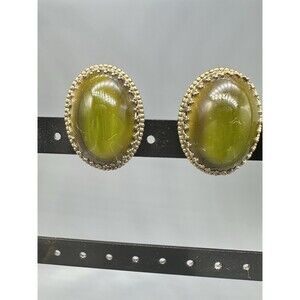 Gtg Whiting & Davis Green Glass Cat Eye Cabochon Clip On Earrings Gold Tone